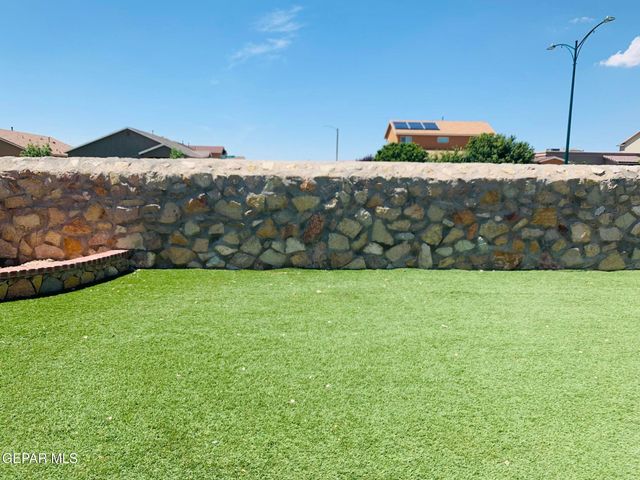 3837 LOMA CRISTOBAL, El Paso, TX 79938