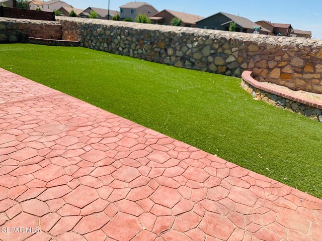 3837 LOMA CRISTOBAL, El Paso, TX 79938