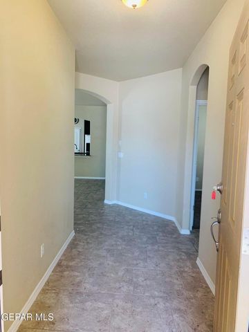 3837 LOMA CRISTOBAL, El Paso, TX 79938