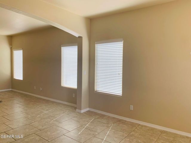 3837 LOMA CRISTOBAL, El Paso, TX 79938