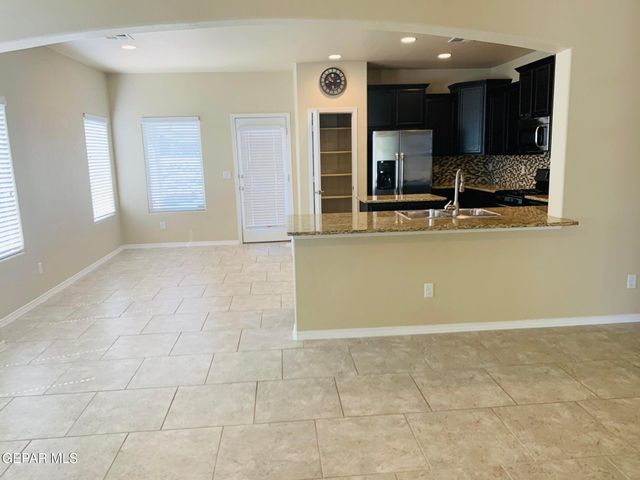 3837 LOMA CRISTOBAL, El Paso, TX 79938