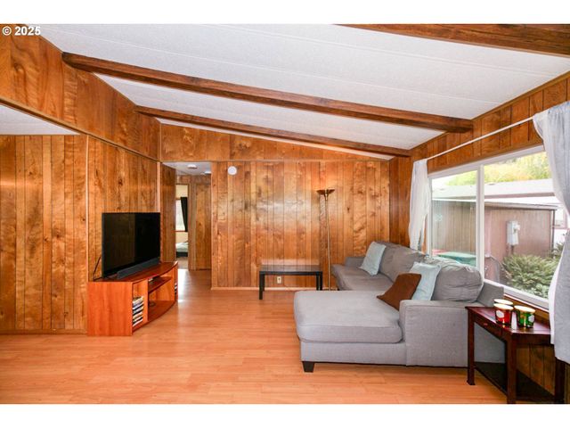 1411 Nw 9TH Ct, Mc Minnville, OR 97128