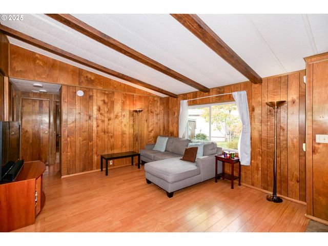 1411 Nw 9TH Ct, Mc Minnville, OR 97128