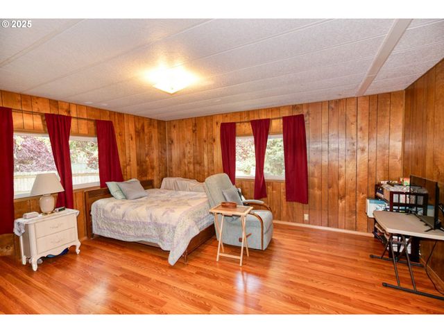 1411 Nw 9TH Ct, Mc Minnville, OR 97128