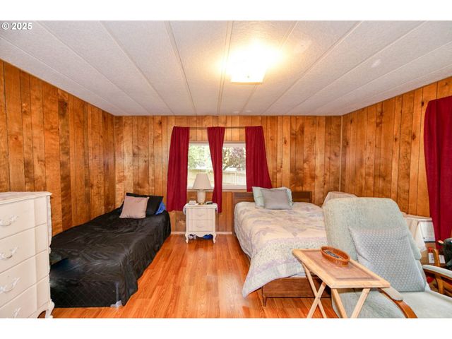 1411 Nw 9TH Ct, Mc Minnville, OR 97128