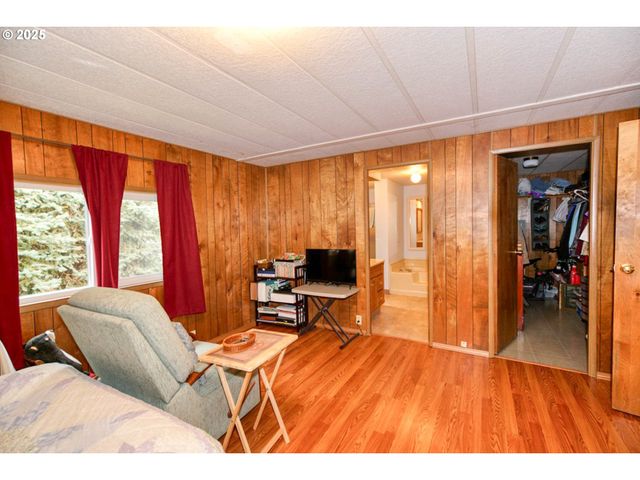 1411 Nw 9TH Ct, Mc Minnville, OR 97128