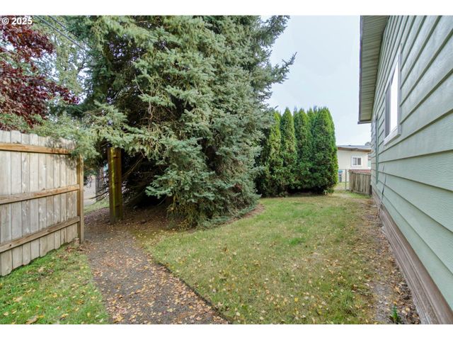 1411 Nw 9TH Ct, Mc Minnville, OR 97128