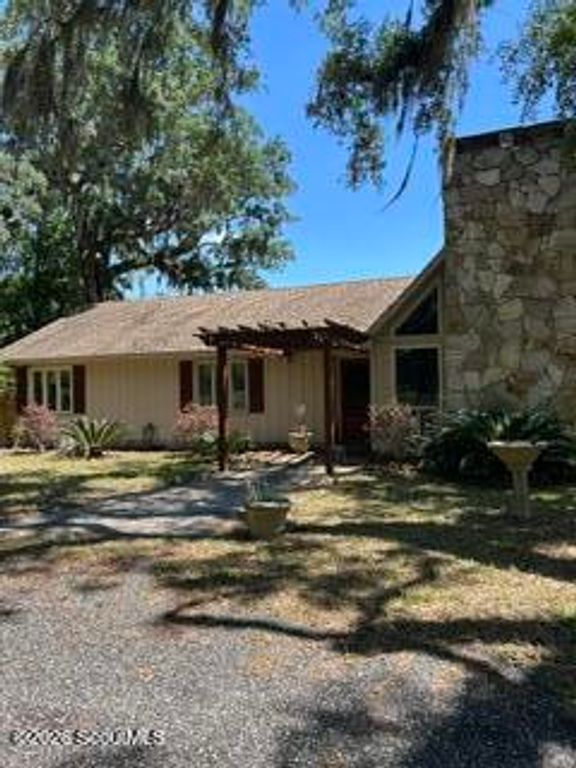 660 & 625 Jenkins Farm Road, Brunswick, GA 31523