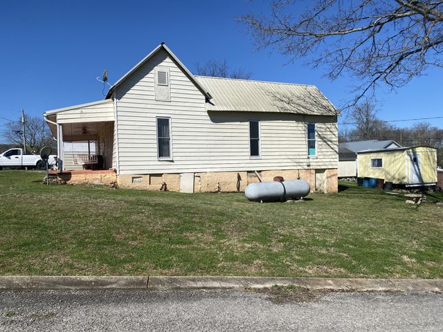 107 Twin Oaks Dr, Bell Buckle, TN 37020