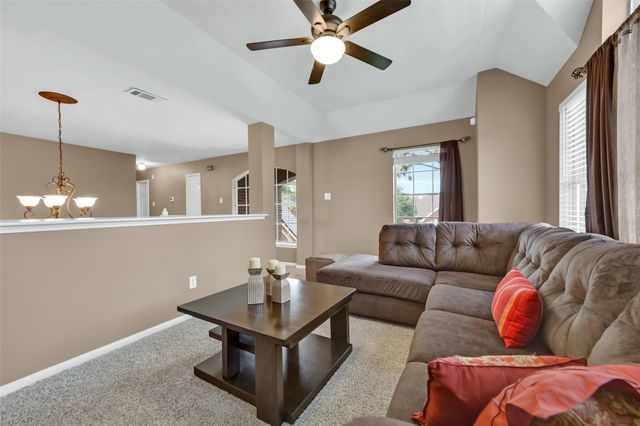 10904 Sycamore Drive N, La Porte, TX 77571