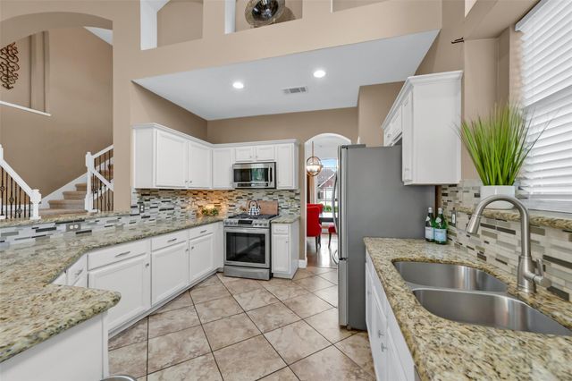 10904 Sycamore Drive N, La Porte, TX 77571