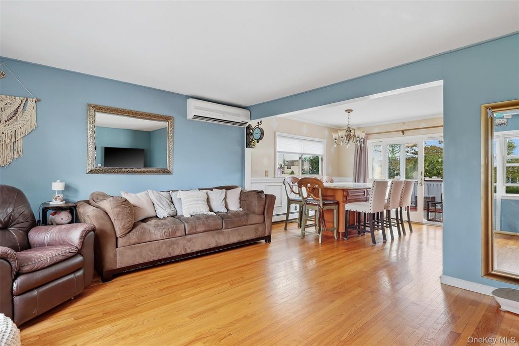 208 Island Parkway W, Island Park, NY 11558 — photo 5