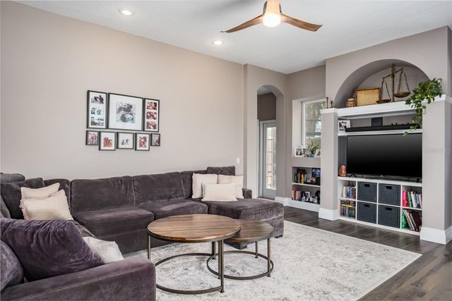 438 EQUINE DRIVE, Tarpon Springs, FL 34688