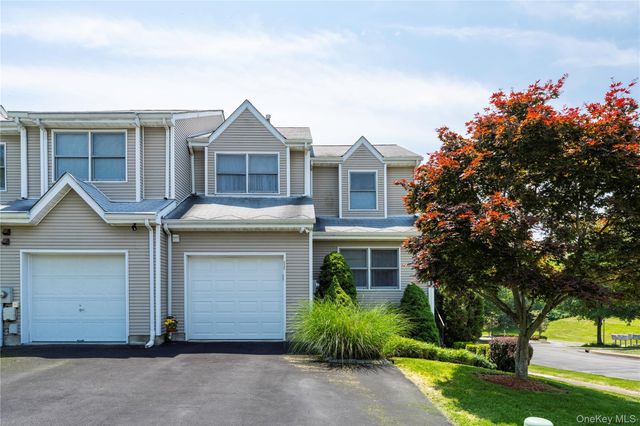 50 Deer Crossing Drive, Fishkill, NY 12524