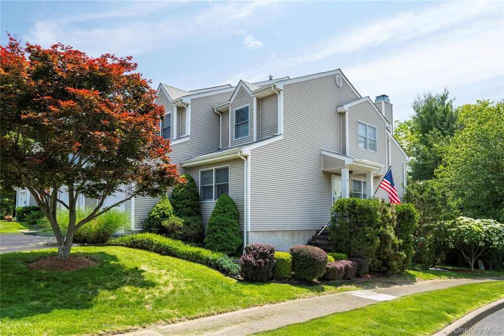 50 Deer Crossing Drive, Fishkill, NY 12524