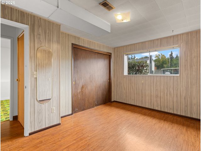 17355 Ne WASCO St, Portland, OR 97230
