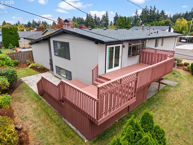 17355 Ne WASCO St, Portland, OR 97230