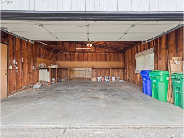 17355 Ne WASCO St, Portland, OR 97230