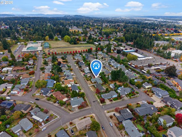 17355 Ne WASCO St, Portland, OR 97230