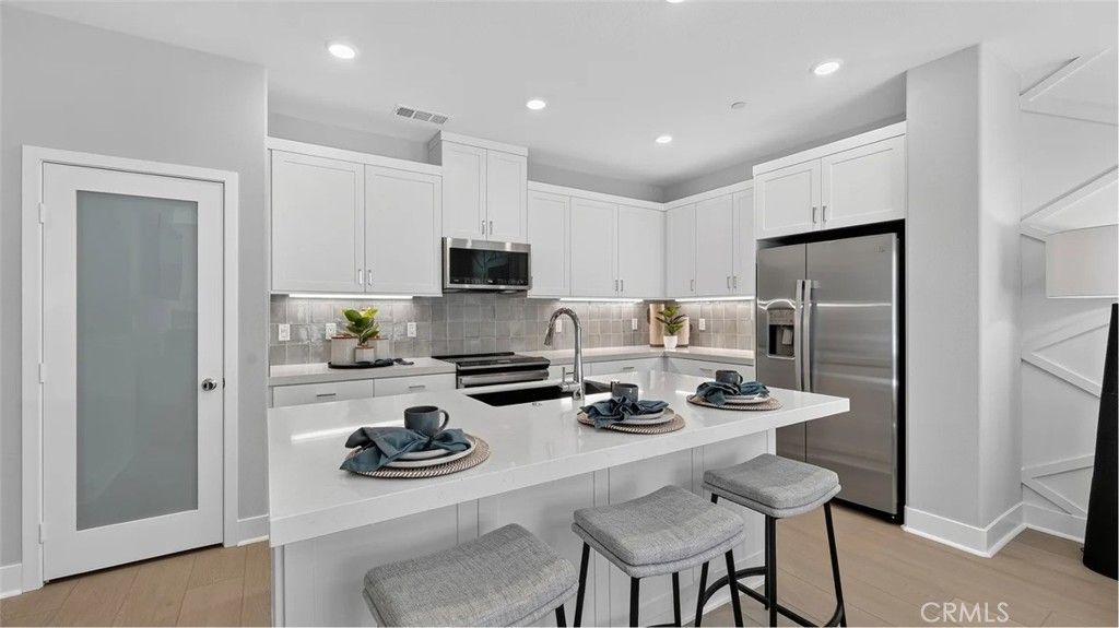 500 Park Drive 19, Carson, CA 90745 — photo 2