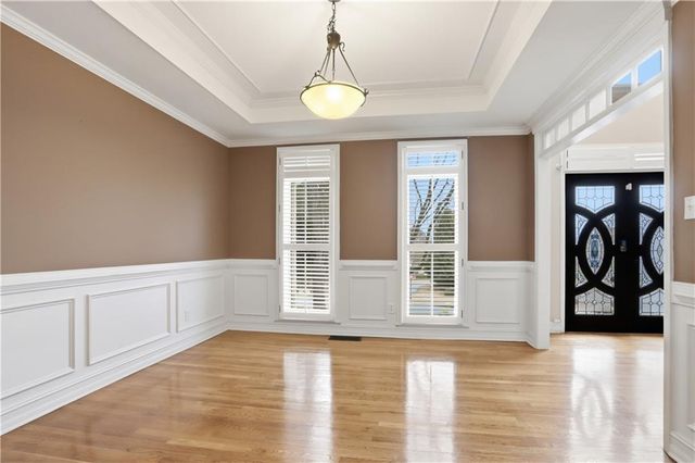 1307 Amberwood Drive, Woodstock, GA 30189