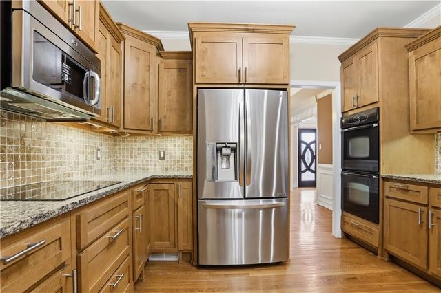 1307 Amberwood Drive, Woodstock, GA 30189