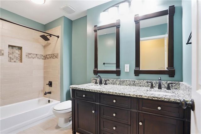 1307 Amberwood Drive, Woodstock, GA 30189