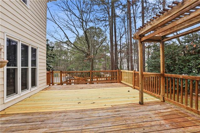 1307 Amberwood Drive, Woodstock, GA 30189