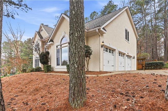 1307 Amberwood Drive, Woodstock, GA 30189