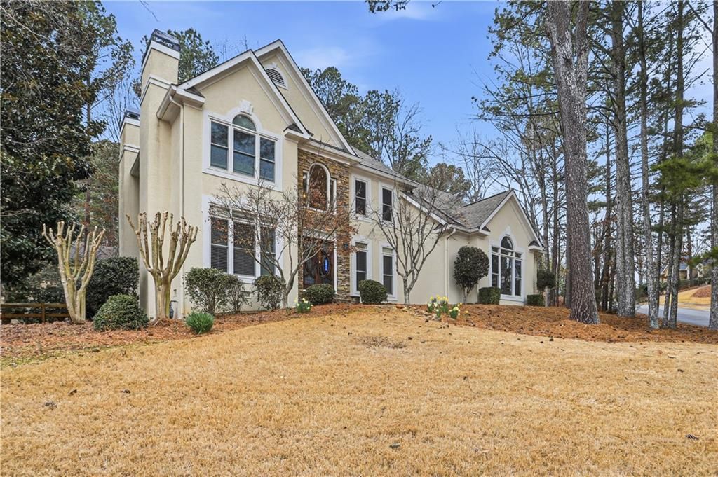 1307 Amberwood Drive, Woodstock, GA 30189
