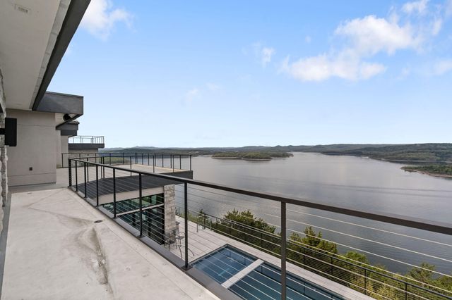 207 Main Channel Drive, Kimberling City, MO 65686