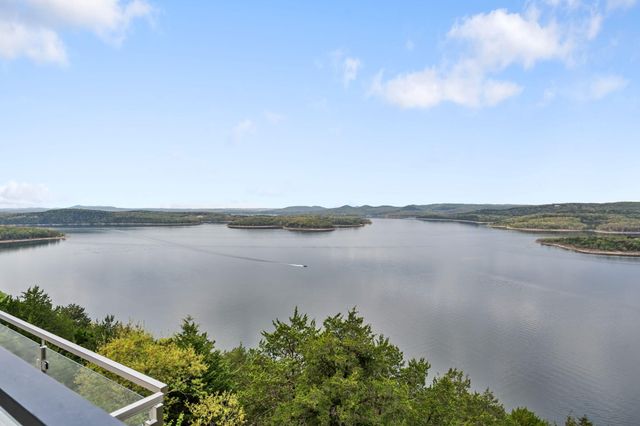 207 Main Channel Drive, Kimberling City, MO 65686