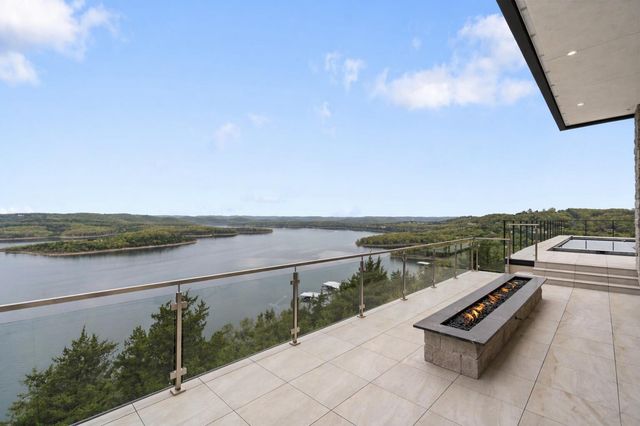 207 Main Channel Drive, Kimberling City, MO 65686