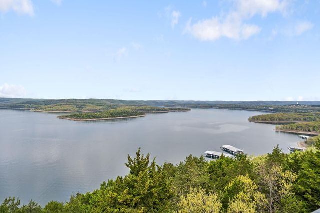207 Main Channel Drive, Kimberling City, MO 65686
