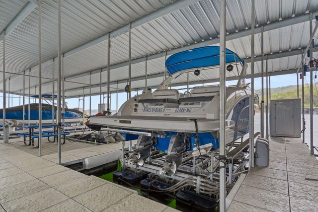 207 Main Channel Drive, Kimberling City, MO 65686