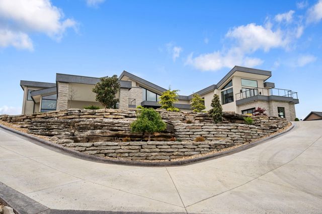 207 Main Channel Drive, Kimberling City, MO 65686