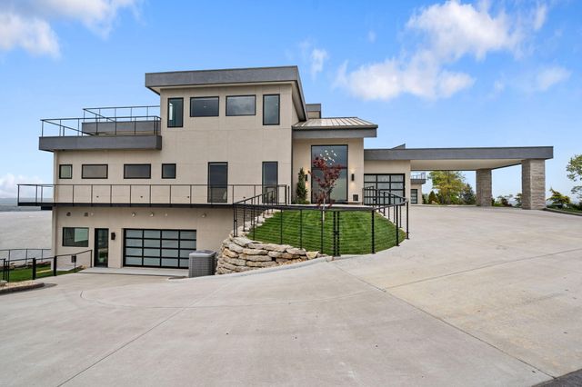 207 Main Channel Drive, Kimberling City, MO 65686
