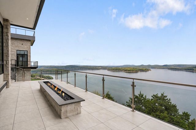 207 Main Channel Drive, Kimberling City, MO 65686