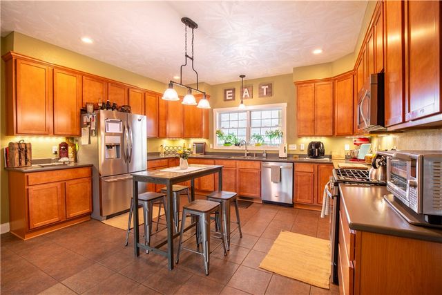 262 Windy Point Rd, Marion Twp, PA 16038