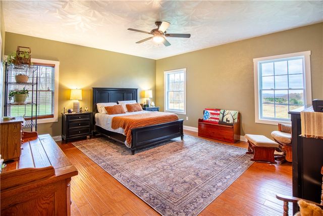 262 Windy Point Rd, Marion Twp, PA 16038