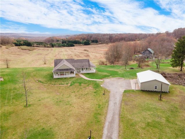 262 Windy Point Rd, Marion Twp, PA 16038