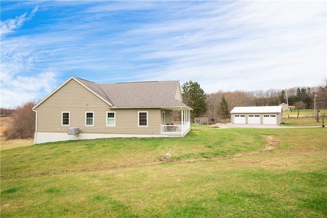 262 Windy Point Rd, Marion Twp, PA 16038