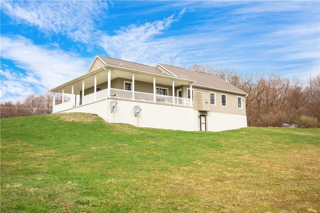 262 Windy Point Rd, Marion Twp, PA 16038