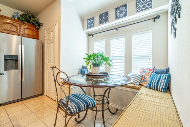 1010 Loblolly Pine Drive, Arlington, TX 76012