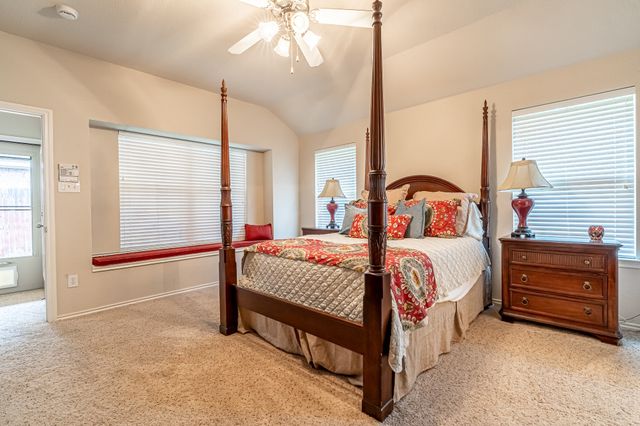 1010 Loblolly Pine Drive, Arlington, TX 76012