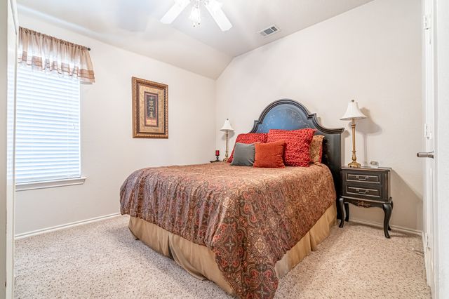 1010 Loblolly Pine Drive, Arlington, TX 76012