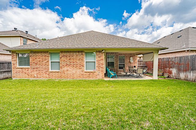 1010 Loblolly Pine Drive, Arlington, TX 76012