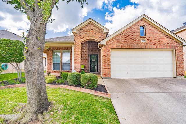 1010 Loblolly Pine Drive, Arlington, TX 76012