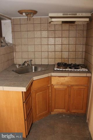 4621 G ST, Philadelphia, PA 19120