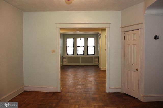 4621 G ST, Philadelphia, PA 19120